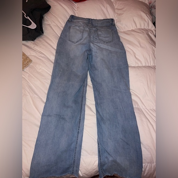 jeans - Picture 2 of 3